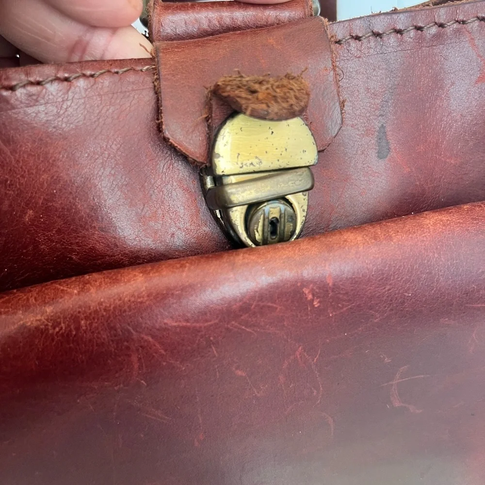FIOCCHI ITALY vintage 70s handmade real leather backpack unisex